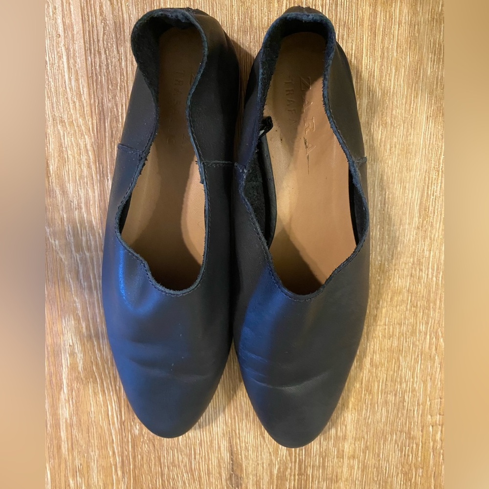 Zara Trafaluc black soft leather flats 36